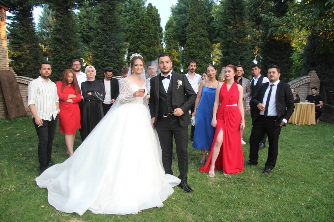Beyza Nur ile Halil Mert evlendi 1